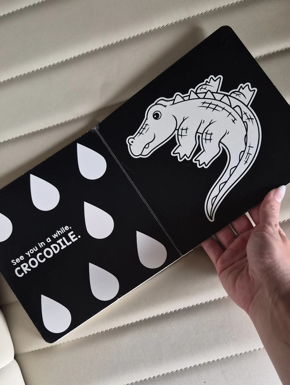 High-Contrast Baby Book - Black & White